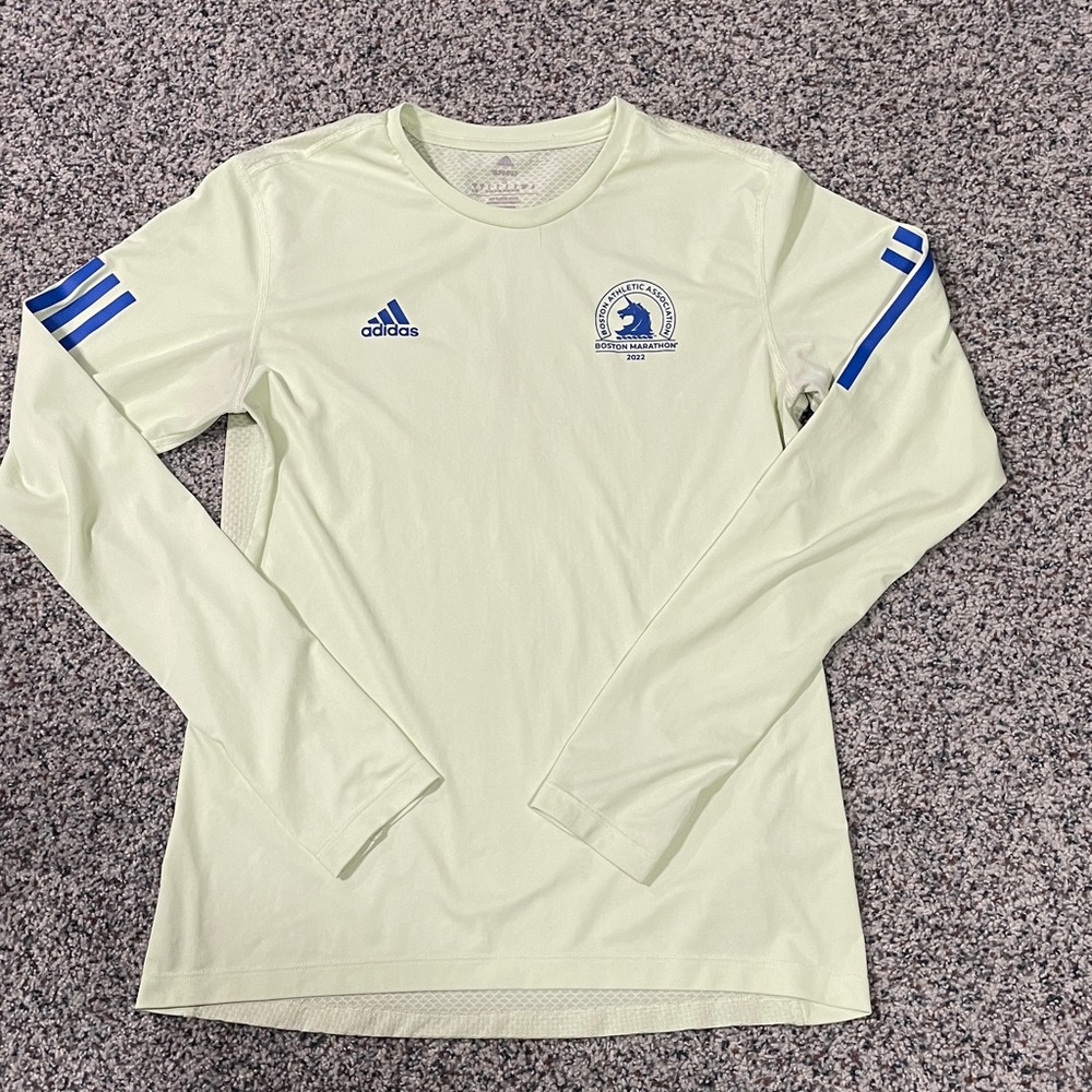 Adidas 2022 Boston Marathon long sleeve sz S